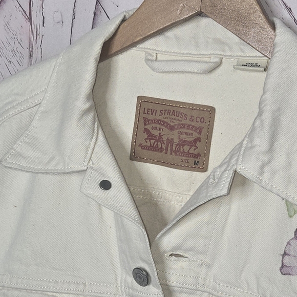 🦄Levi's Ex-boyfriend Trucker Butterfly Jeans Jacket - Picture 4 of 6